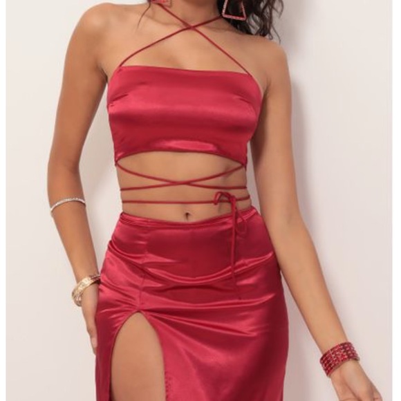 Lucy in the Sky “Leslie Satin Slit Set” 🥀 - Picture 2 of 3